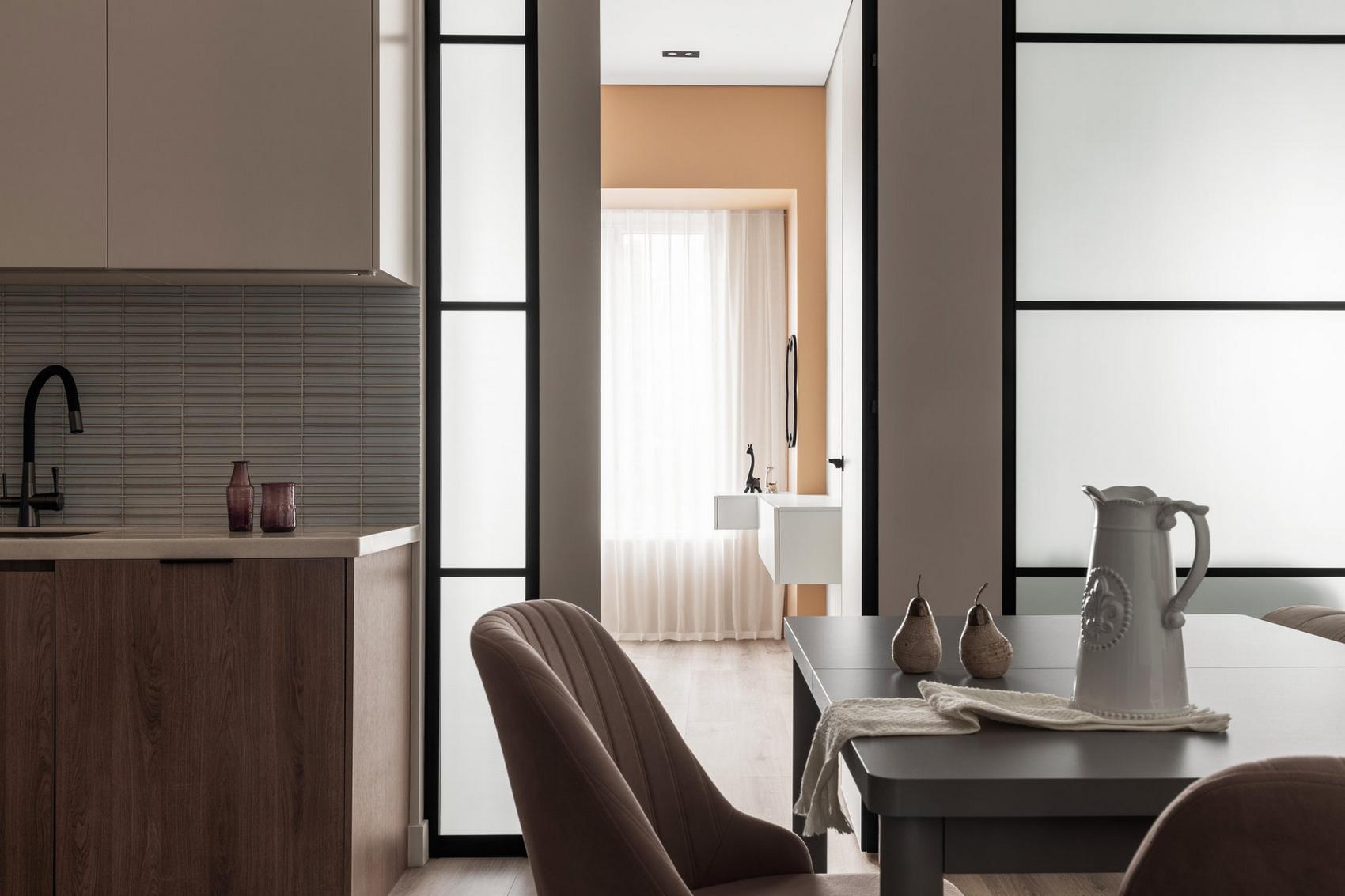 Pasztell monokróm, Japandi elemekkel - kevés természetes fényhez igazított berendezés 50m2-en