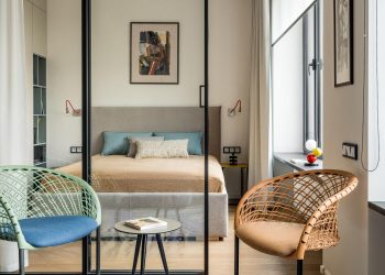 Szakítva a sztereotípiákkal: fiatal férfi 37m2-es, színes, pozitív hangulatú otthona