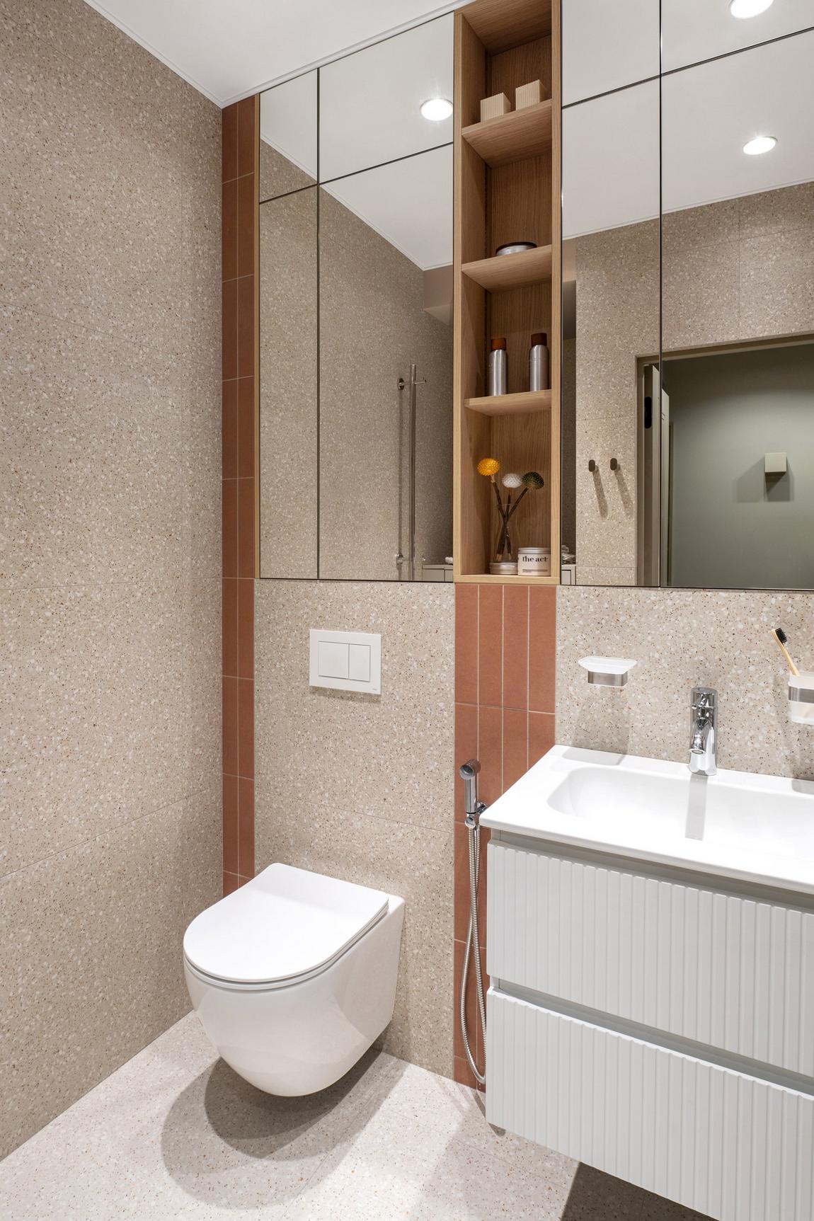 Szörnyű fürdőszoba teljes megújulása: funkcionális és szép megoldások kis helyen Szörnyű fürdőszoba teljes megújulása: funkcionális és szép megoldások kis helyen