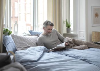 Tavaszi fáradtság? Így tegyél ellene: tippek alvásproblémák csökkentésére