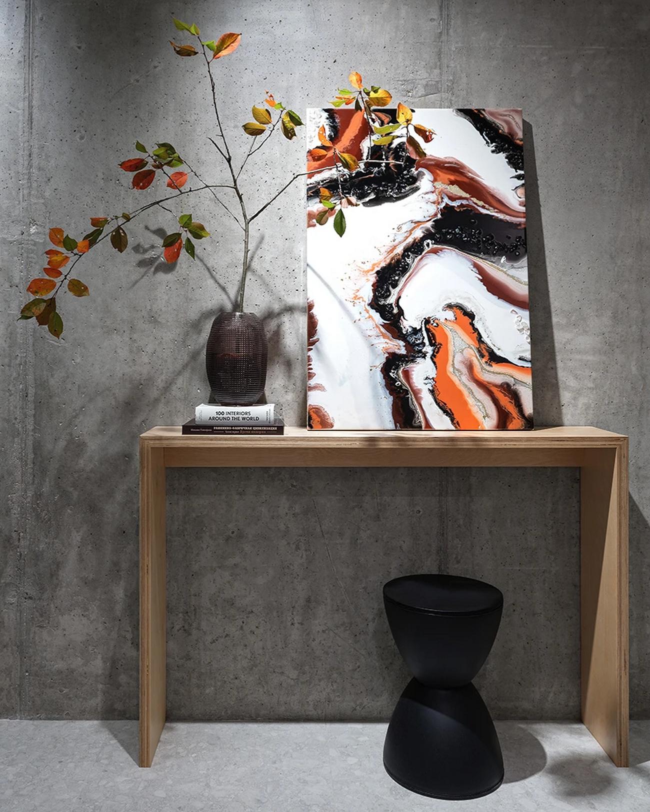 Belsőépítész házaspár otthona: nagy konyhasziget, színek, fa, kevés nyers beton Belsőépítész házaspár otthona: nagy konyhasziget, színek, fa, kevés nyers beton