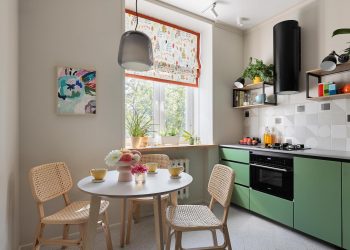 Életvidám, színes lakásdekoráció fiatal pár 68m2-es otthonában - városi dzsungel