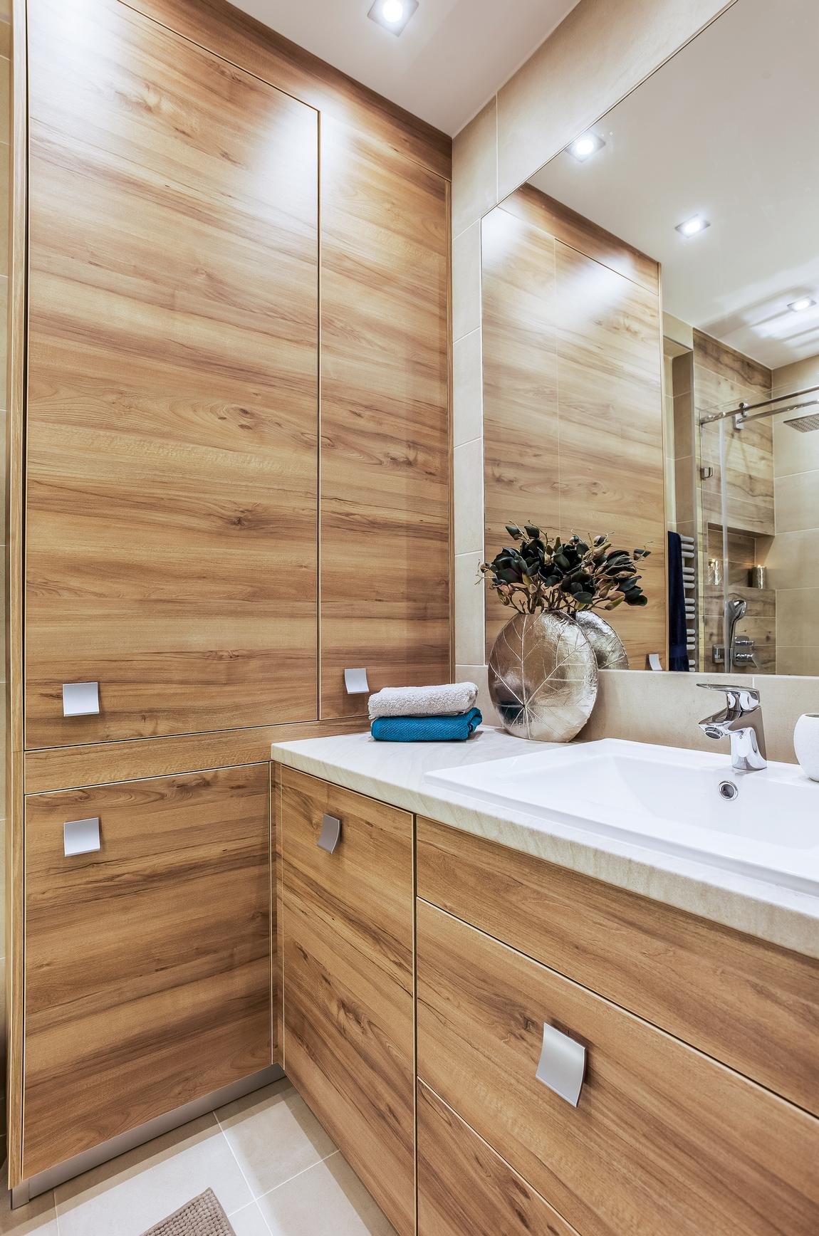 Fürdőszoba felújítás példa Koppány Kata lakberendezőtől: tér és stílus teljes átalakítása Fürdőszoba felújítás példa Koppány Kata lakberendezőtől: tér és stílus teljes átalakítása