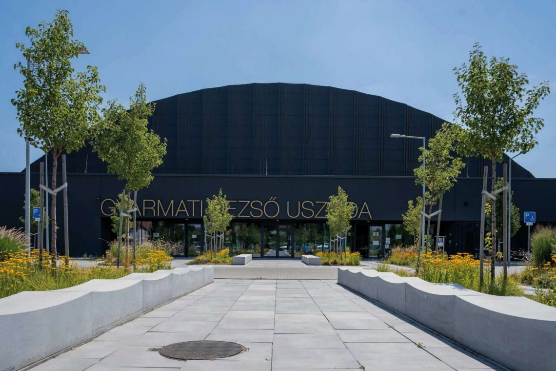 GYARMATI DEZSŐ USZODA, Budapest, Magyarország. Alkalmazott rendszerek: MB-45, MB-86, MB-SR50N