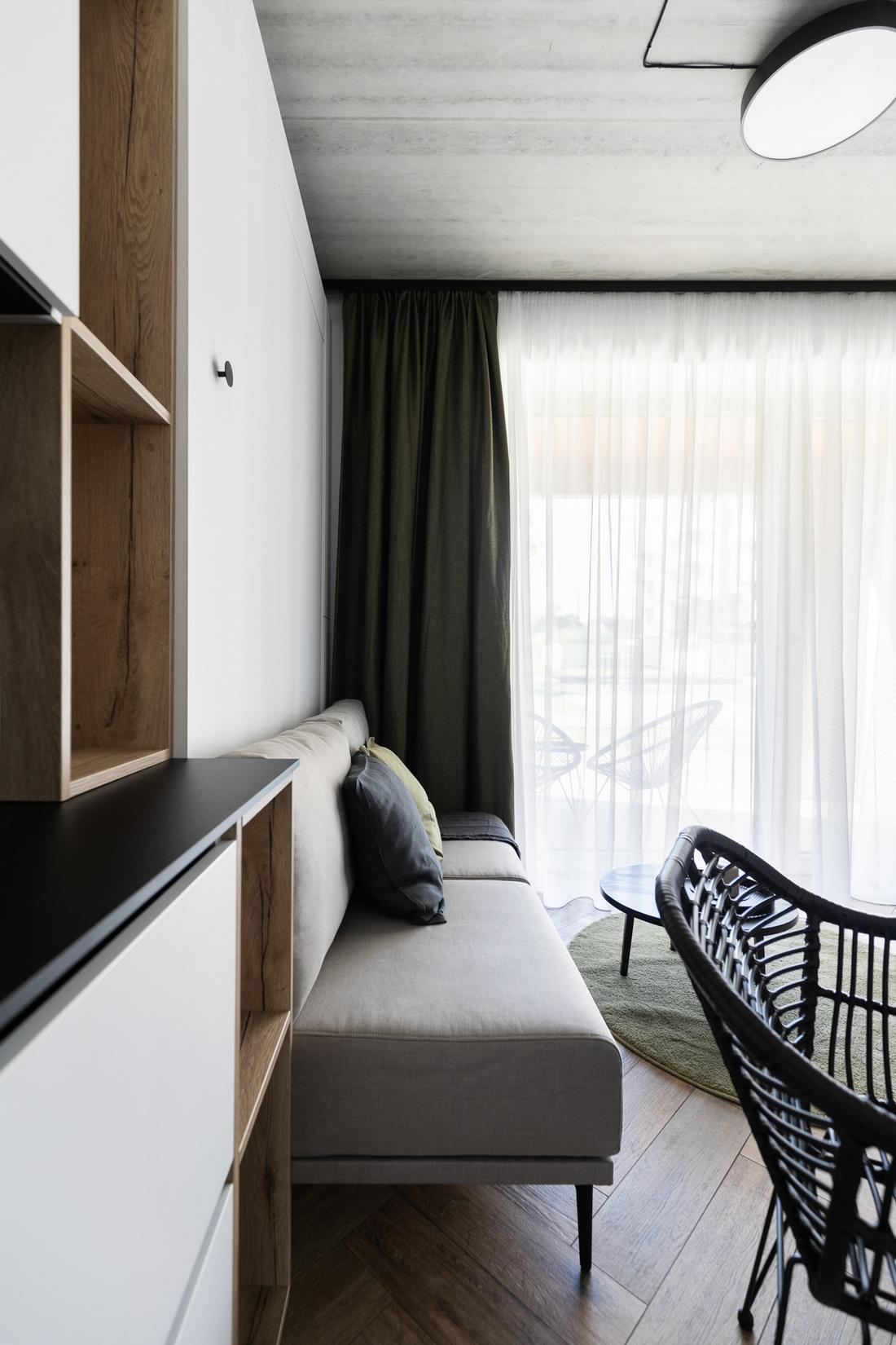 Kifejezetten modern és praktikus berendezés feledteti a kis méretet a fiatalos, 25m2-es lakásban Kifejezetten modern és praktikus berendezés feledteti a kis méretet a fiatalos, 25m2-es lakásban