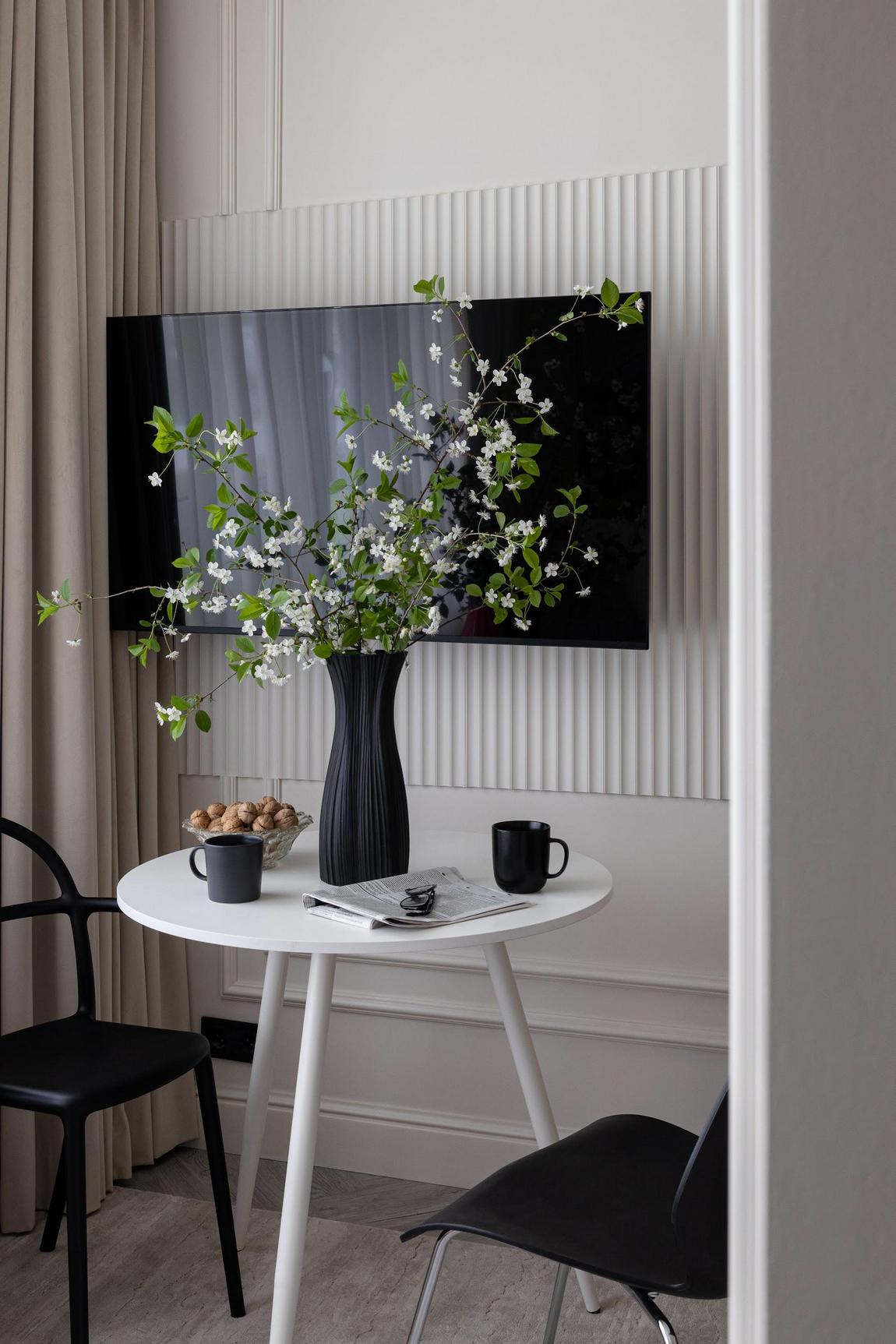 Nemcsak a berendezés ötletes, de a bájos franciás hangulat is szuper a mini lakásban Nemcsak a berendezés ötletes, de a bájos franciás hangulat is szuper a mini lakásban