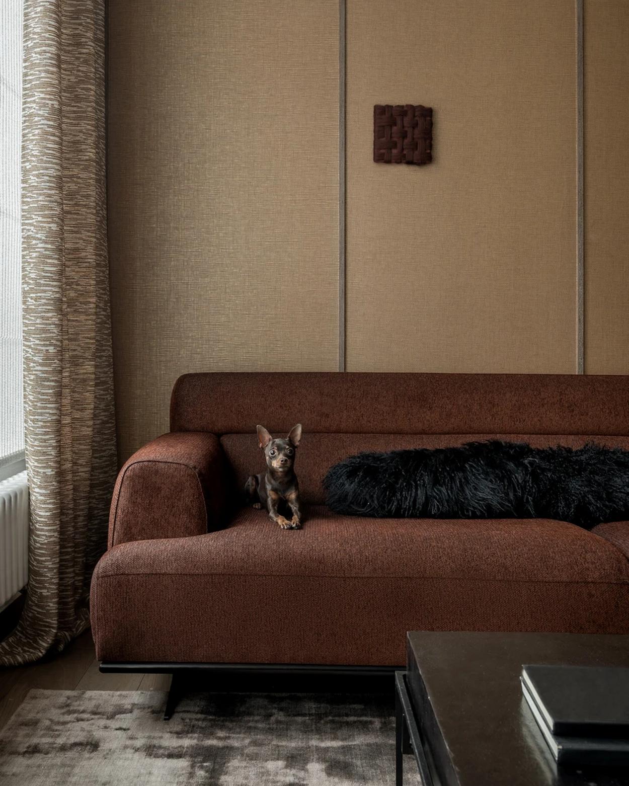 Stylist otthona vintage hangulattal - meleg színek, egyedi részletek, időtálló stílus Stylist otthona vintage hangulattal - meleg színek, egyedi részletek, időtálló stílus