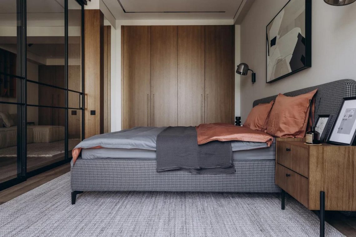 Üzletember lakása kényelmes, minőségi, de nem hivalkodó berendezéssel, 60m2