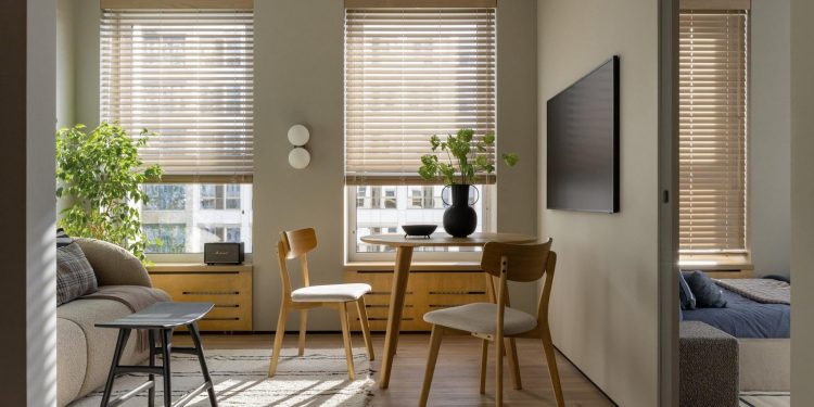 Vastu shastra alapon tervezett otthon: négyfős család 60m2-en,  tudatos térszervezés