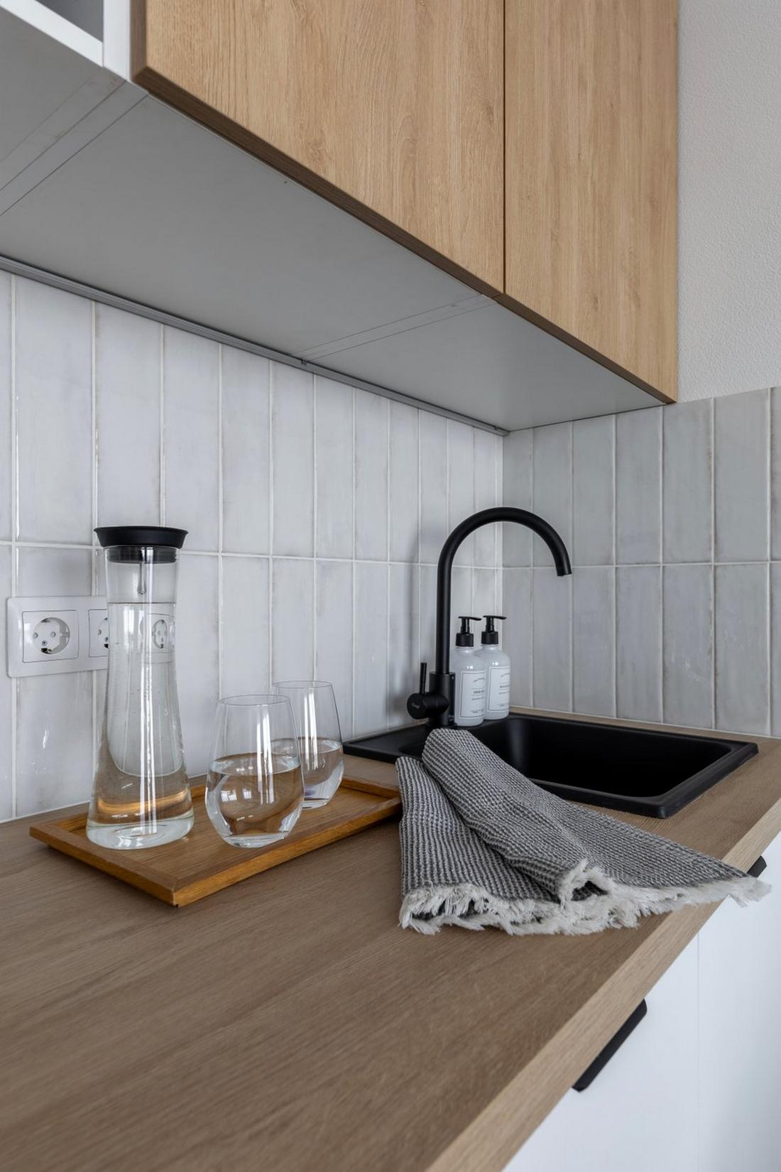 Ezekkel a megoldásokkal spóroltak a diáknak berendezett kis lakás felújítása során Ezekkel a megoldásokkal spóroltak a diáknak berendezett kis lakás felújítása során