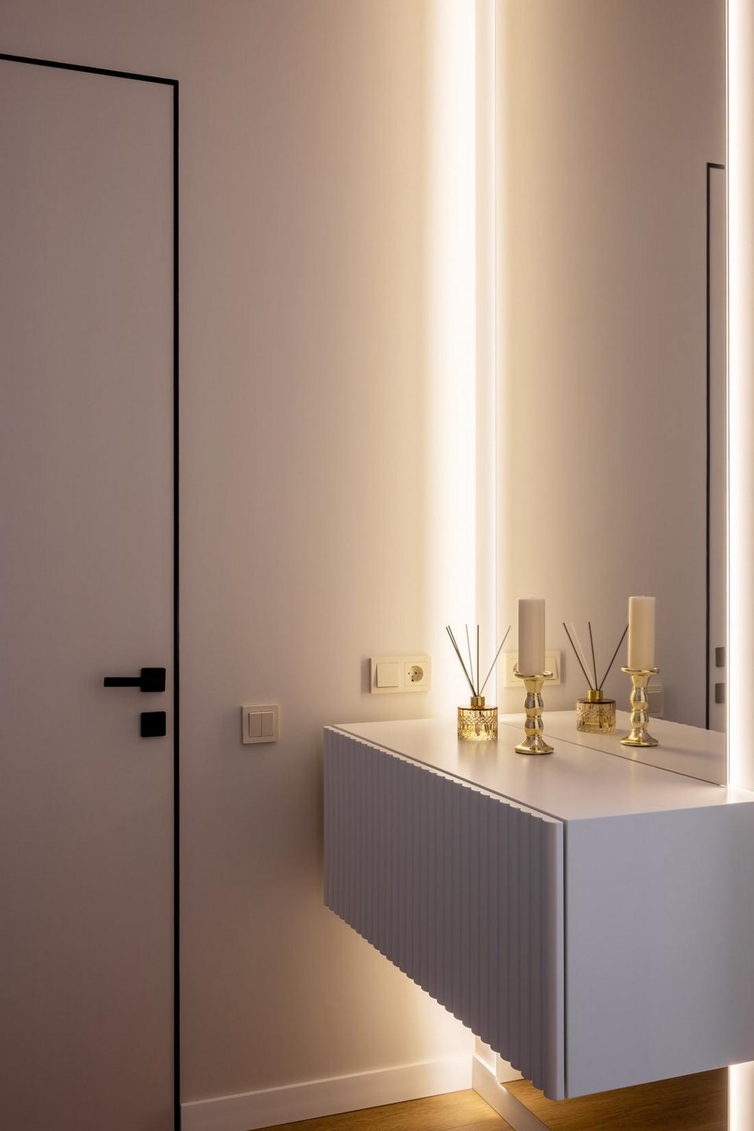 Átgondolt világítás, a tér ergonómiája, meleg színárnyalatok és változatos textúrák Átgondolt világítás, a tér ergonómiája, meleg színárnyalatok és változatos textúrák