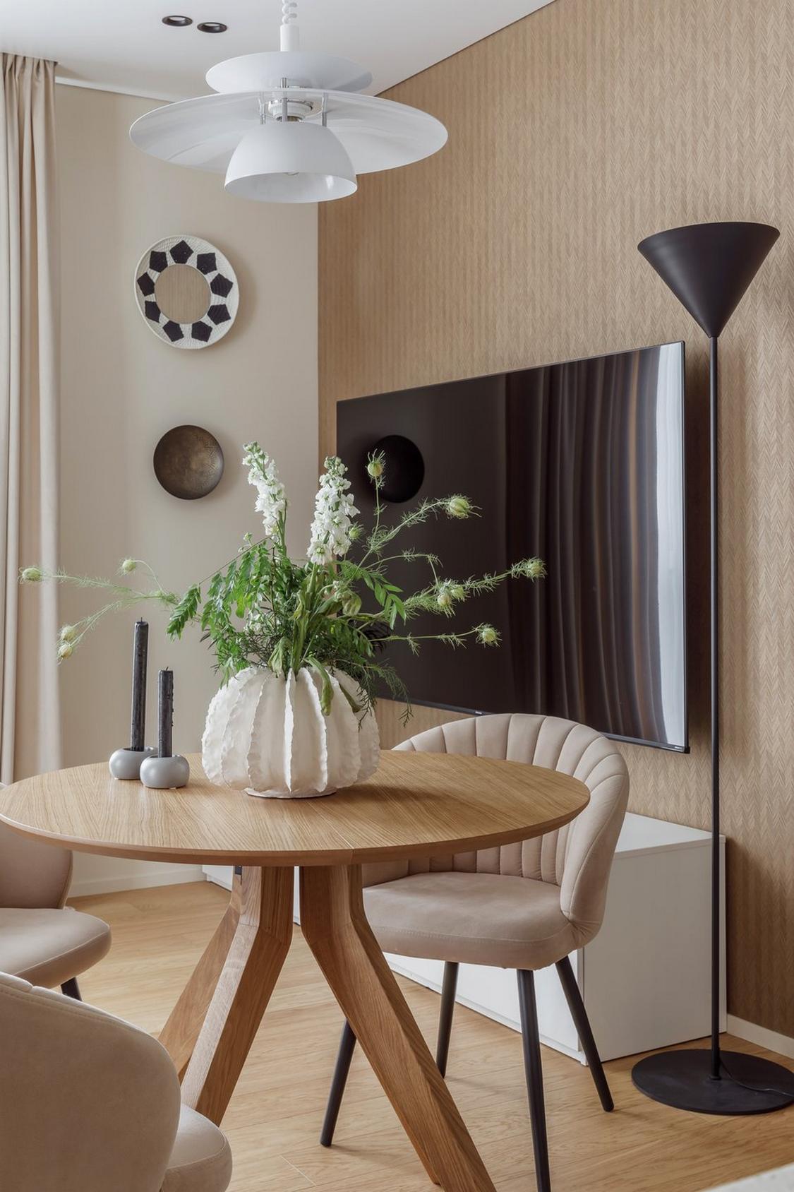 Fiatal házaspár első közös lakása: japandi stílus, finom, természetes színárnyalatok Fiatal házaspár első közös lakása: japandi stílus, finom, természetes színárnyalatok