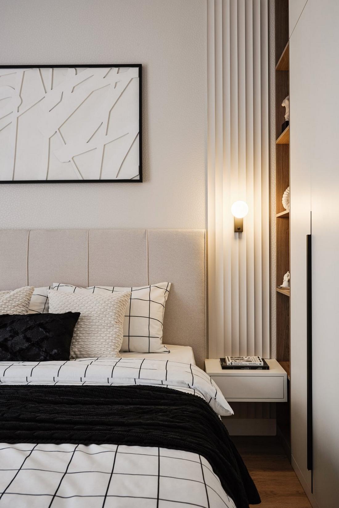 Hogyan adott minden helyiségnek karaktert a fekete szín a fiatal informatikus nő lakásában