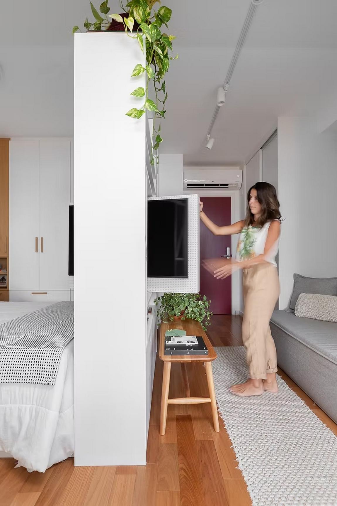 Intelligens megoldásokkal használta ki a kis teret a fiatal pár 31m2-en