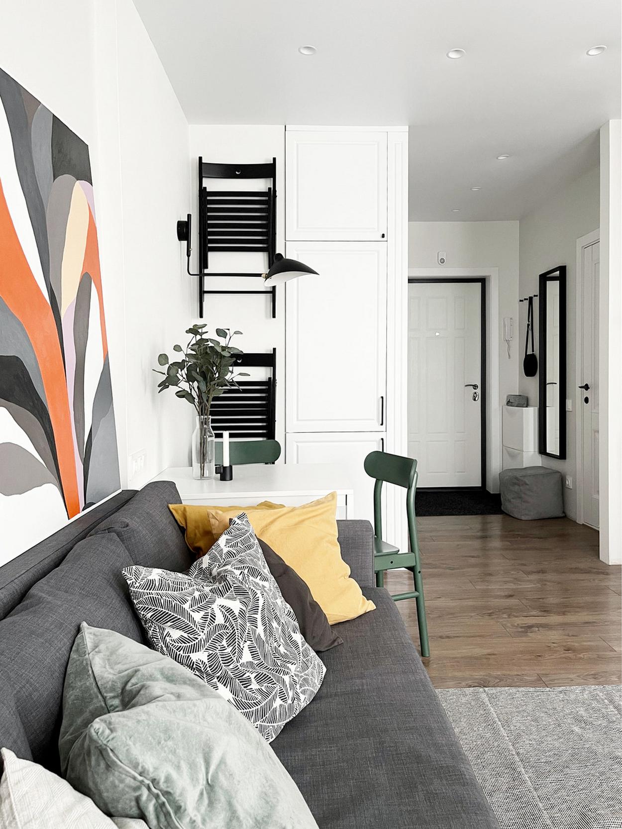 Jól átgondolt tervezés és költséghatékony skandináv stílus mutatja nagyobbnak a 28m2-es lakást