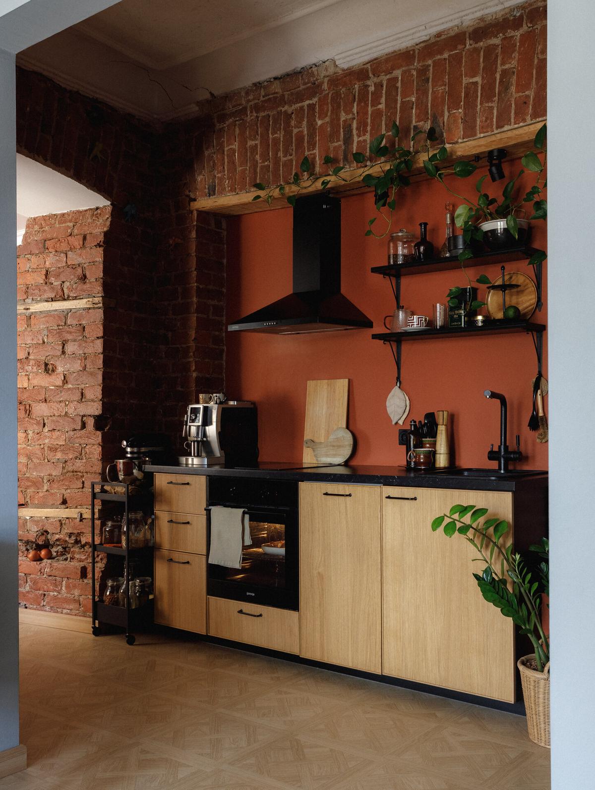 Lakberendező nélkül alakított ki színes, érdekes tereket otthonában a házaspár Lakberendező nélkül alakított ki színes, érdekes tereket otthonában a házaspár