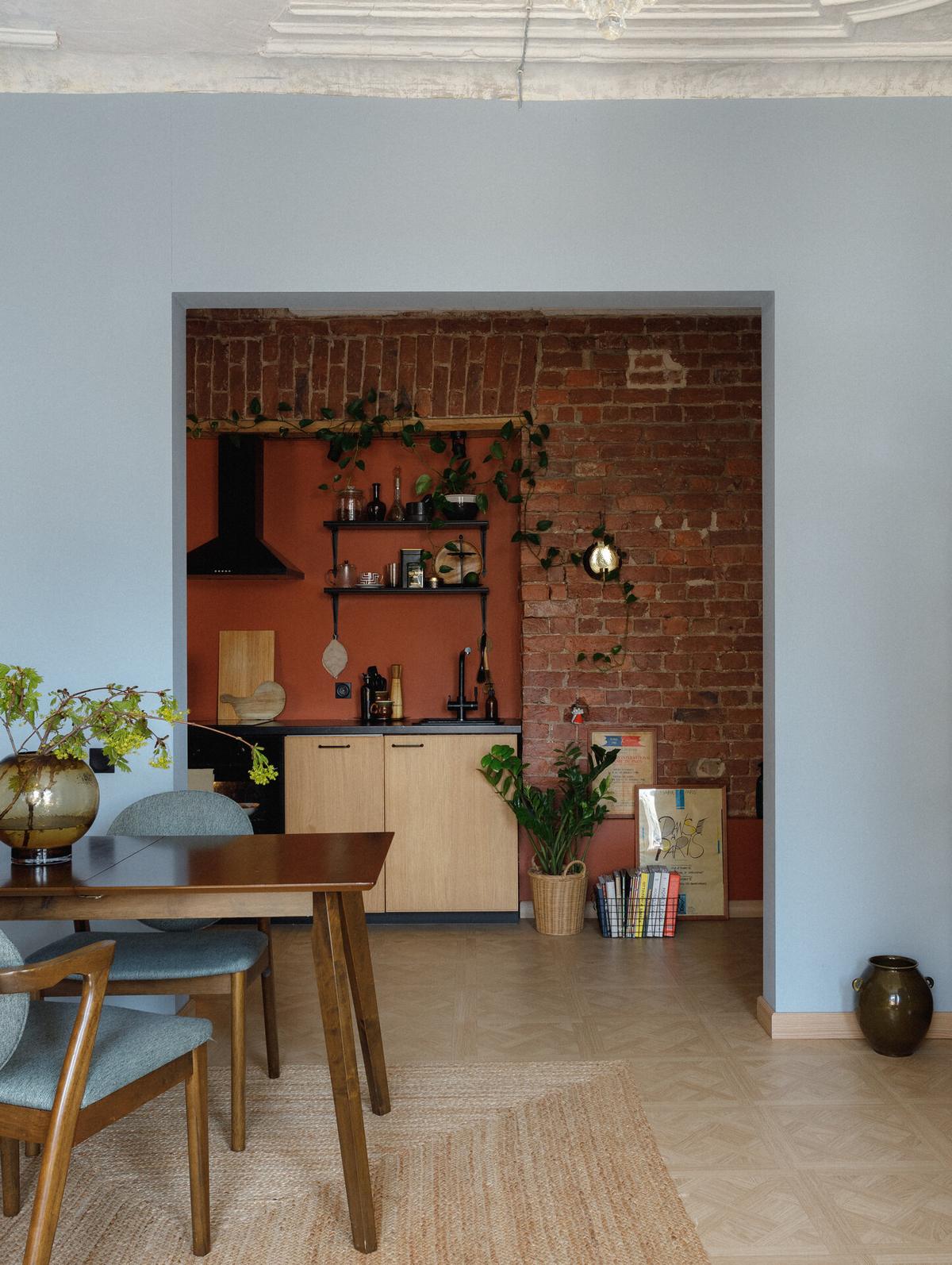 Lakberendező nélkül alakított ki színes, érdekes tereket otthonában a házaspár Lakberendező nélkül alakított ki színes, érdekes tereket otthonában a házaspár