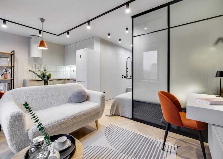 Nagyszerű helykihasználás 29m2-en, világos tér terrakotta díszítéssel