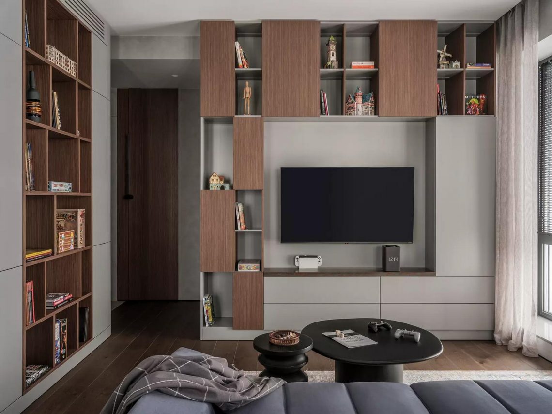 Sok polcot és szekrényt kért a fiatal férfi új otthonának berendezésében - 58m2