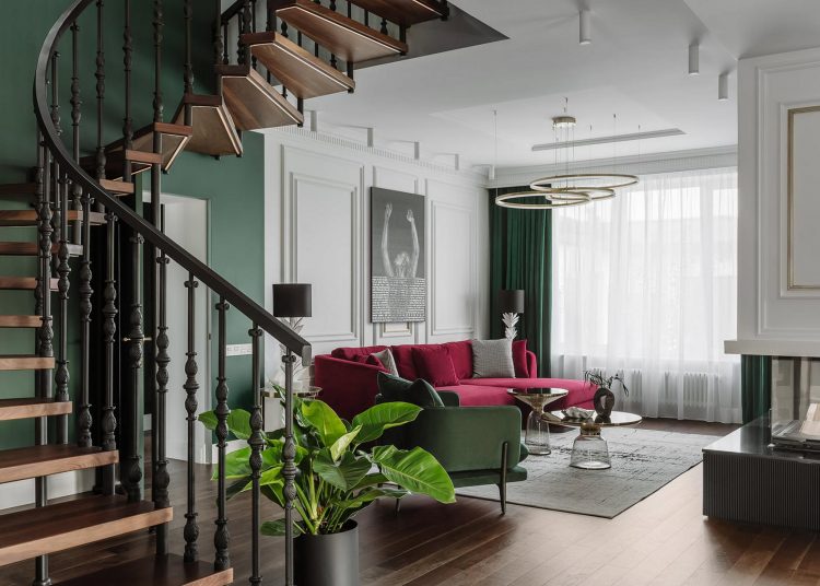 Vidéki ház színes, modern klasszikus berendezése: háromgyermekes család szép otthona