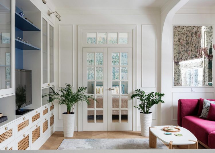 Ékszerdobozként berendezett lakás merész, játékos, színes megoldásokkal