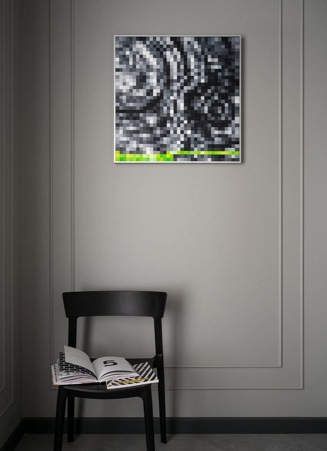 Férfi lakása klasszicista lakóházban: minimalista formák, stukkók, kortárs megoldások