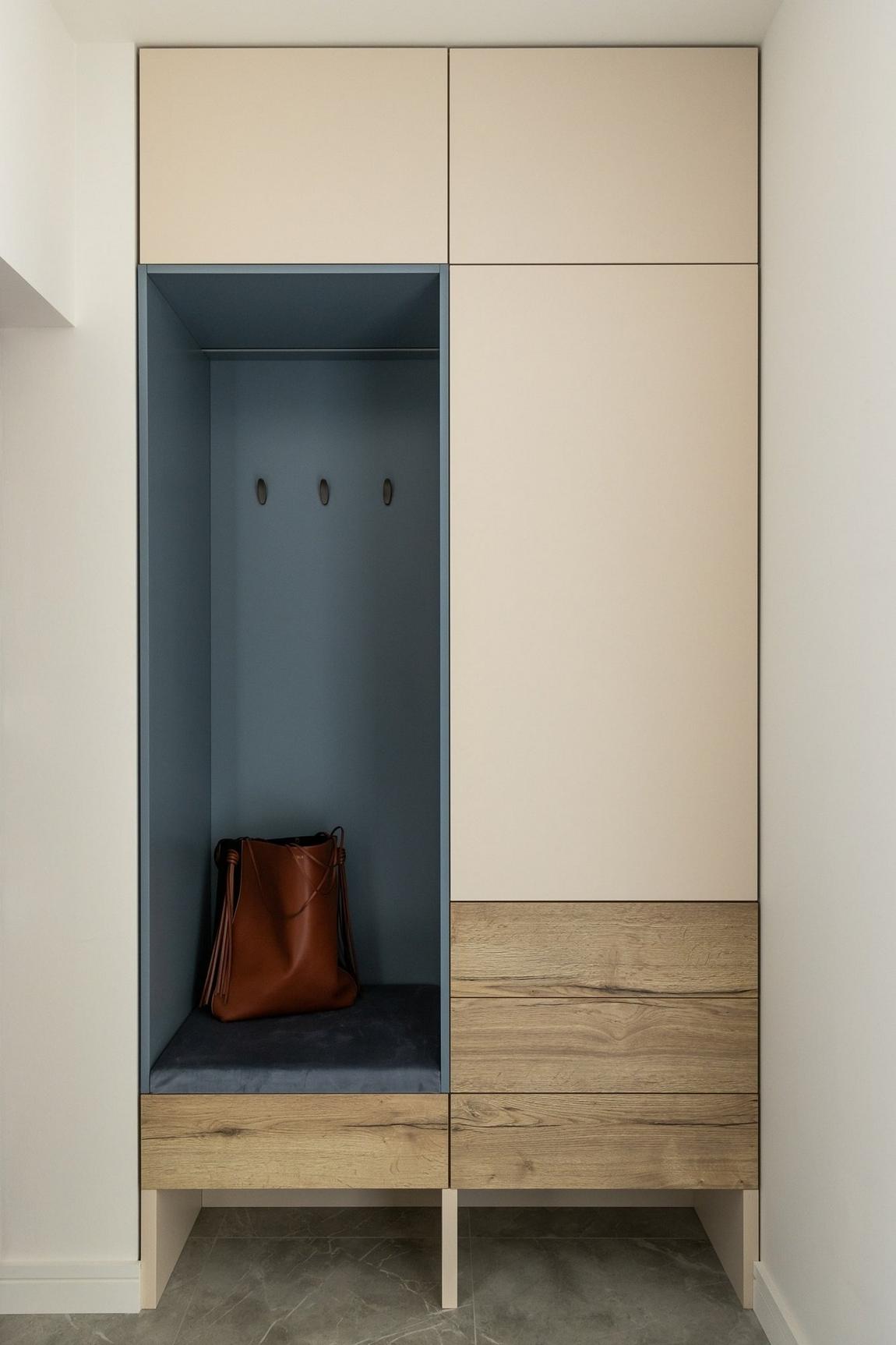 Hogyan alakították át az egyszobás lakásban a konyha‑étkező, hálószoba és nappali zónáit Hogyan alakították át az egyszobás lakásban a konyha‑étkező, hálószoba és nappali zónáit