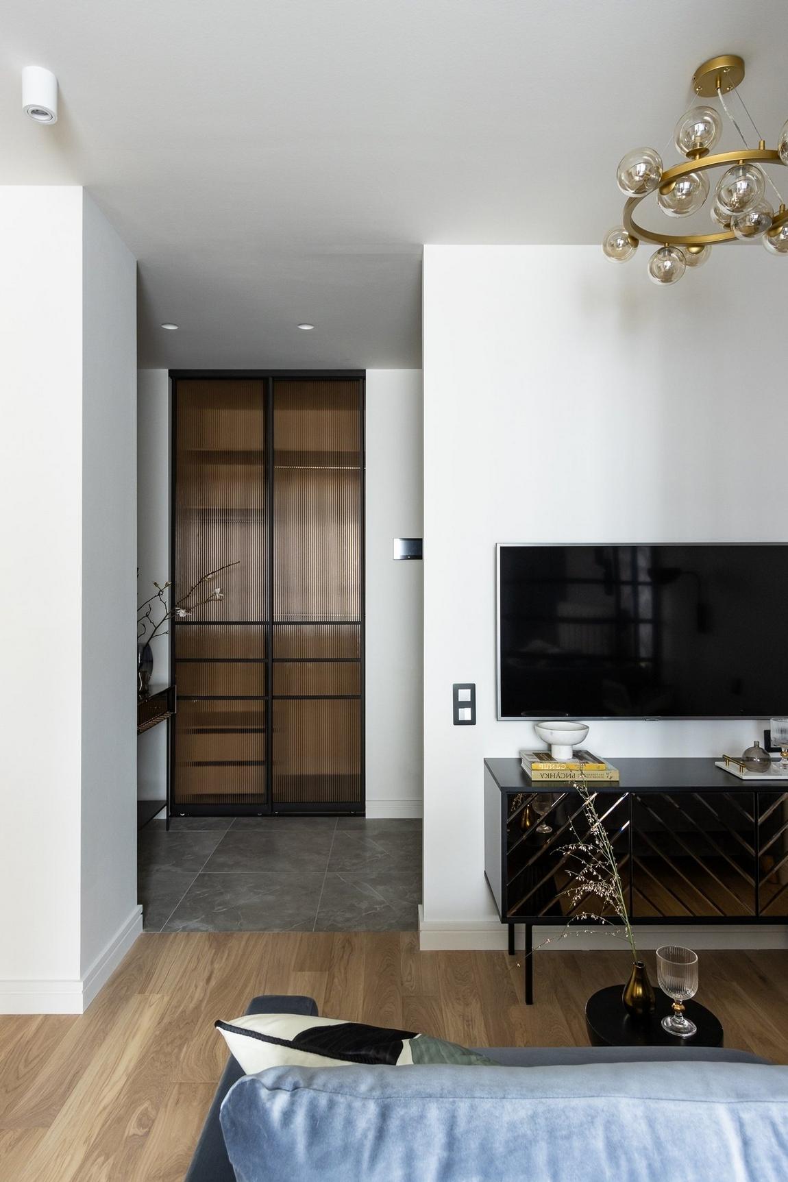 Hogyan alakították át az egyszobás lakásban a konyha‑étkező, hálószoba és nappali zónáit Hogyan alakították át az egyszobás lakásban a konyha‑étkező, hálószoba és nappali zónáit