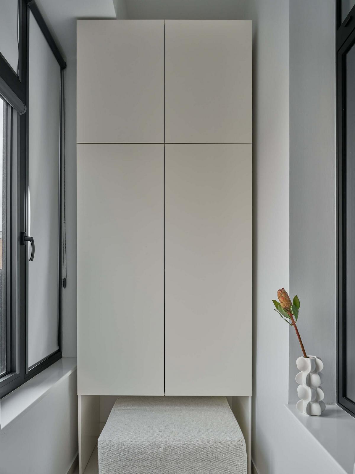 Kortárs és klasszikus elemek egy finoman nőisre hangolt 47m2-es lakásban Kortárs és klasszikus elemek egy finoman nőisre hangolt 47m2-es lakásban