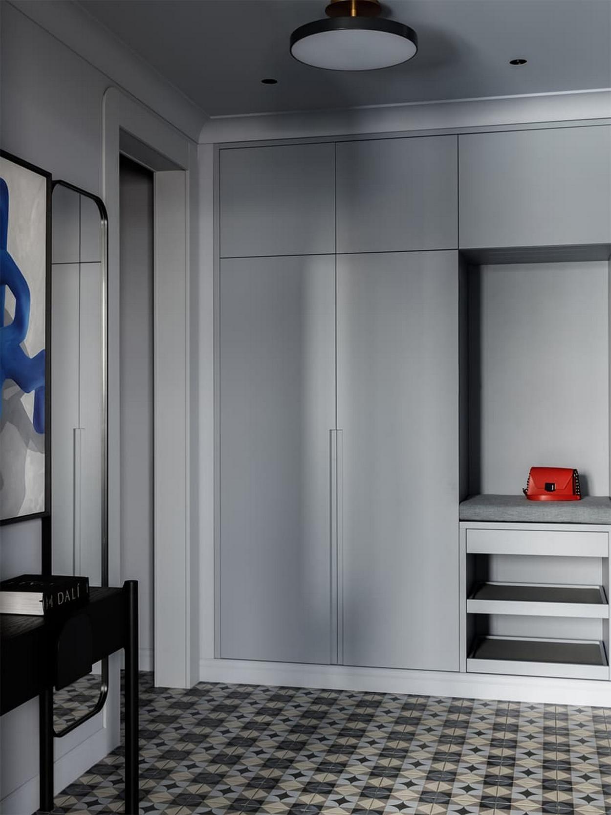 Lakásdekoráció gyönyörű mély színekkel középkorú házaspár otthonában Lakásdekoráció gyönyörű mély színekkel középkorú házaspár otthonában