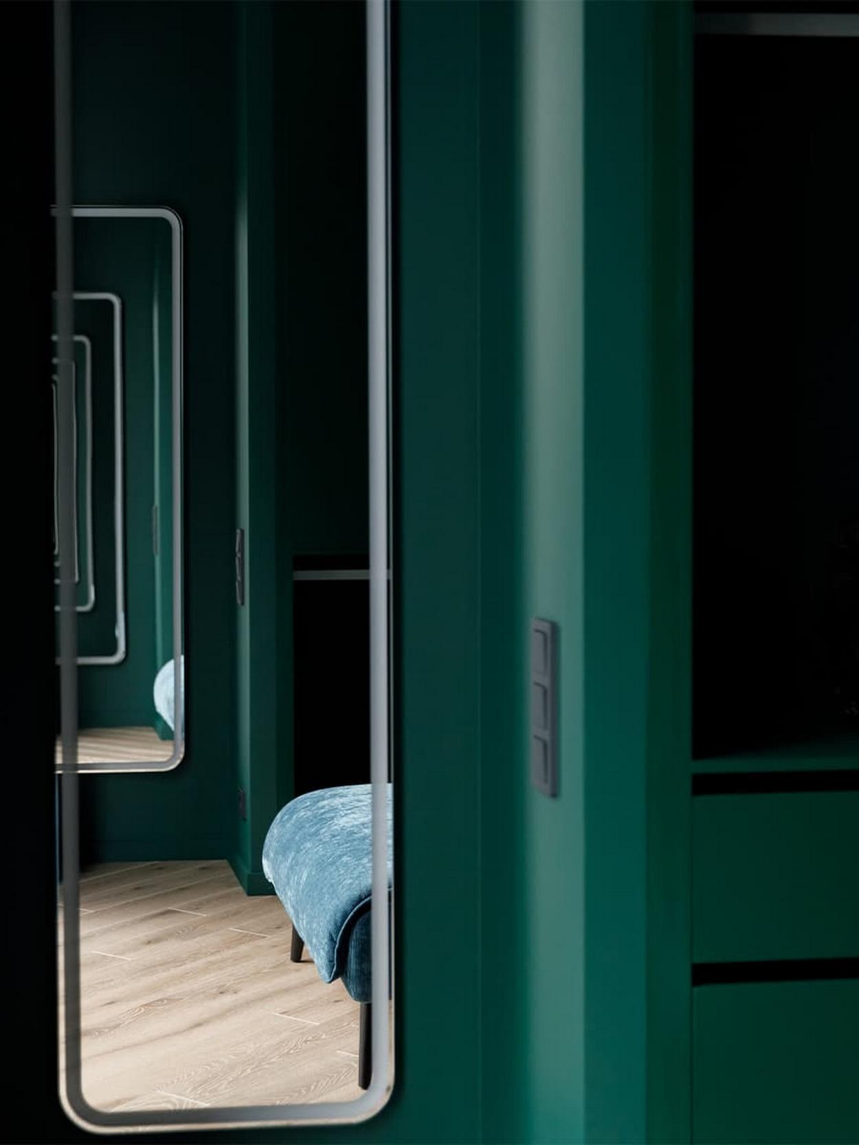 Lakásdekoráció gyönyörű mély színekkel középkorú házaspár otthonában Lakásdekoráció gyönyörű mély színekkel középkorú házaspár otthonában