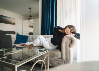 Miért unalmas egy lakás? Ezek az egyhangú enteriőrök okai és a lakberendezők ellenszerei