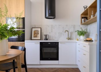 Otthon egy középkorú házaspárnak: kényelmes, szellős praktikus elrendezés