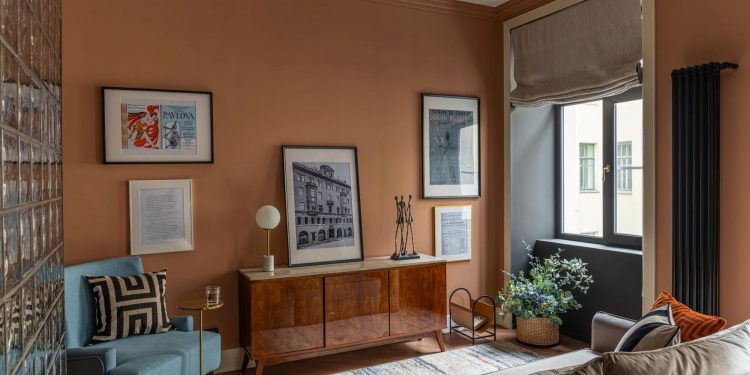 Üvegtégla, meleg terrakotta szín, római roló és egy kis retro hangulat