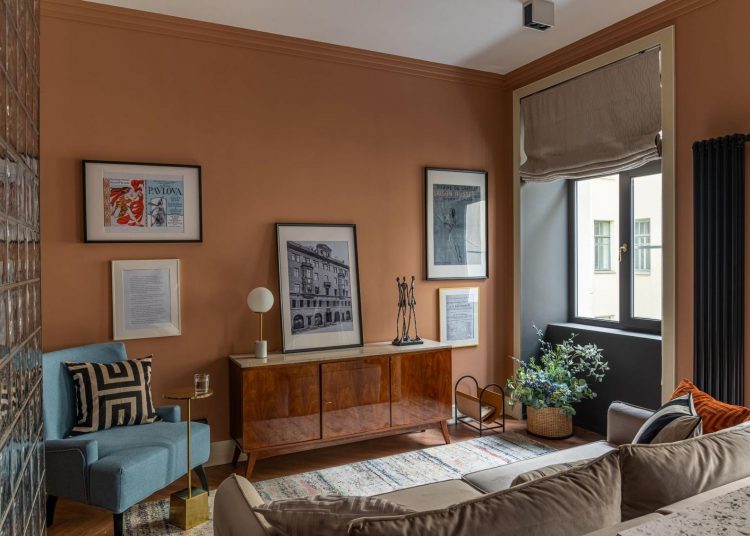 Üvegtégla, meleg terrakotta szín, római roló és egy kis retro hangulat