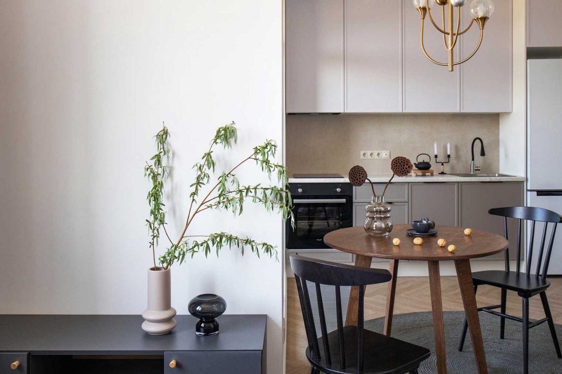 Egyszerűen, mégis hatásosan rendeznéd be a lakásod? Íme 8 ötlet egy 32m2-es projektből