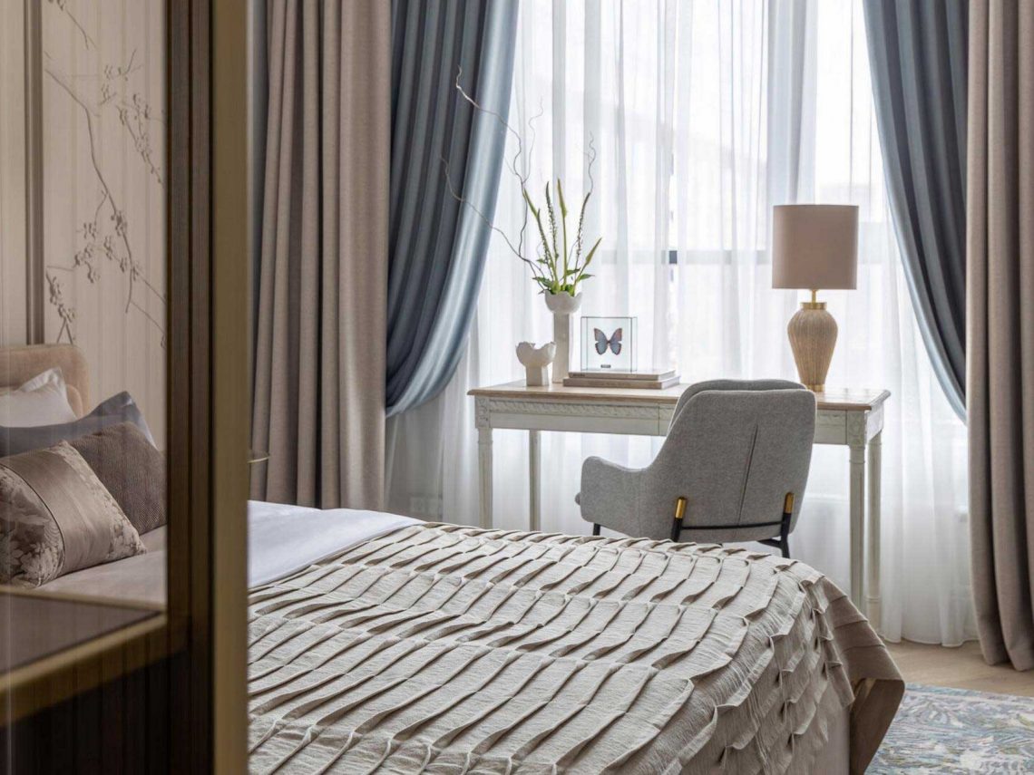 Neoklasszikus berendezés kis lakásban