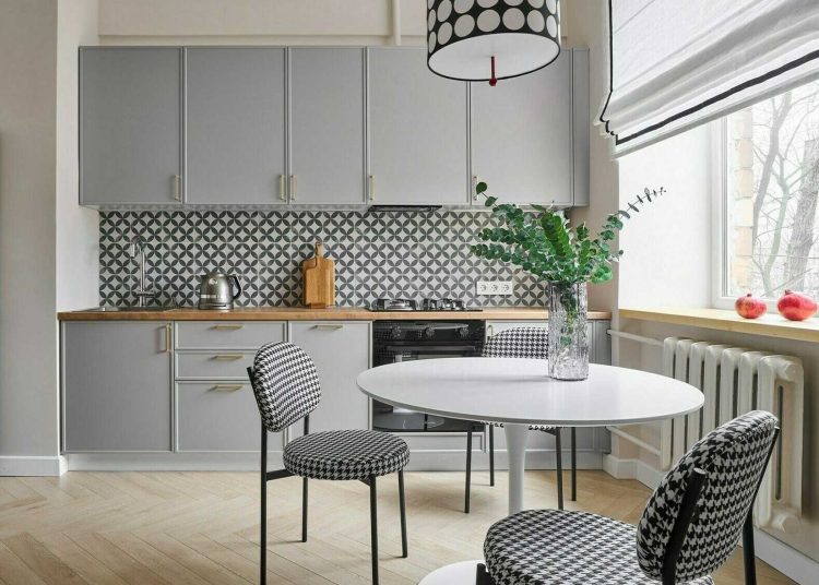 Értéknövelő felújítás és eladásra felkészítés: házaspár 57 m2-es lakása