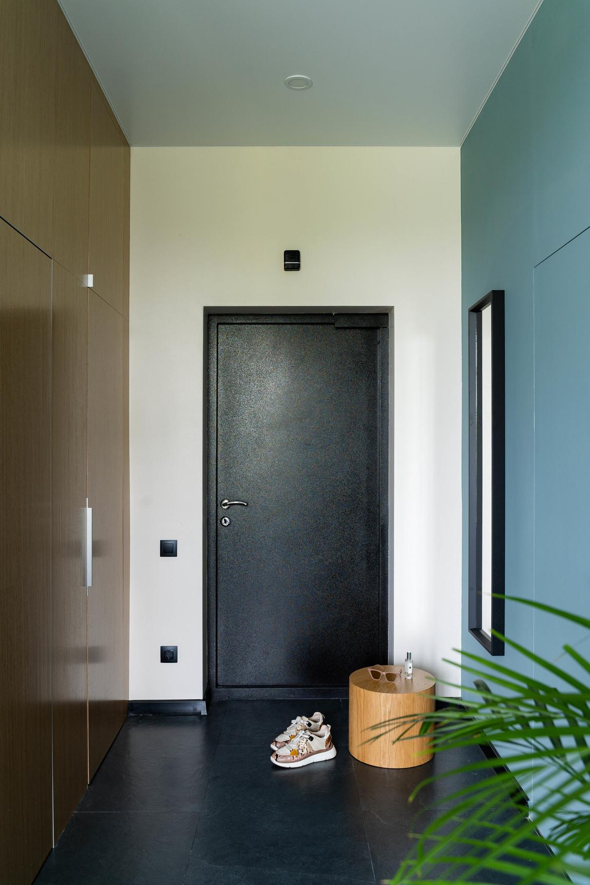 Extrák és túlköltekezés nélkül kellett stílusosan berendezni a férfi otthonát