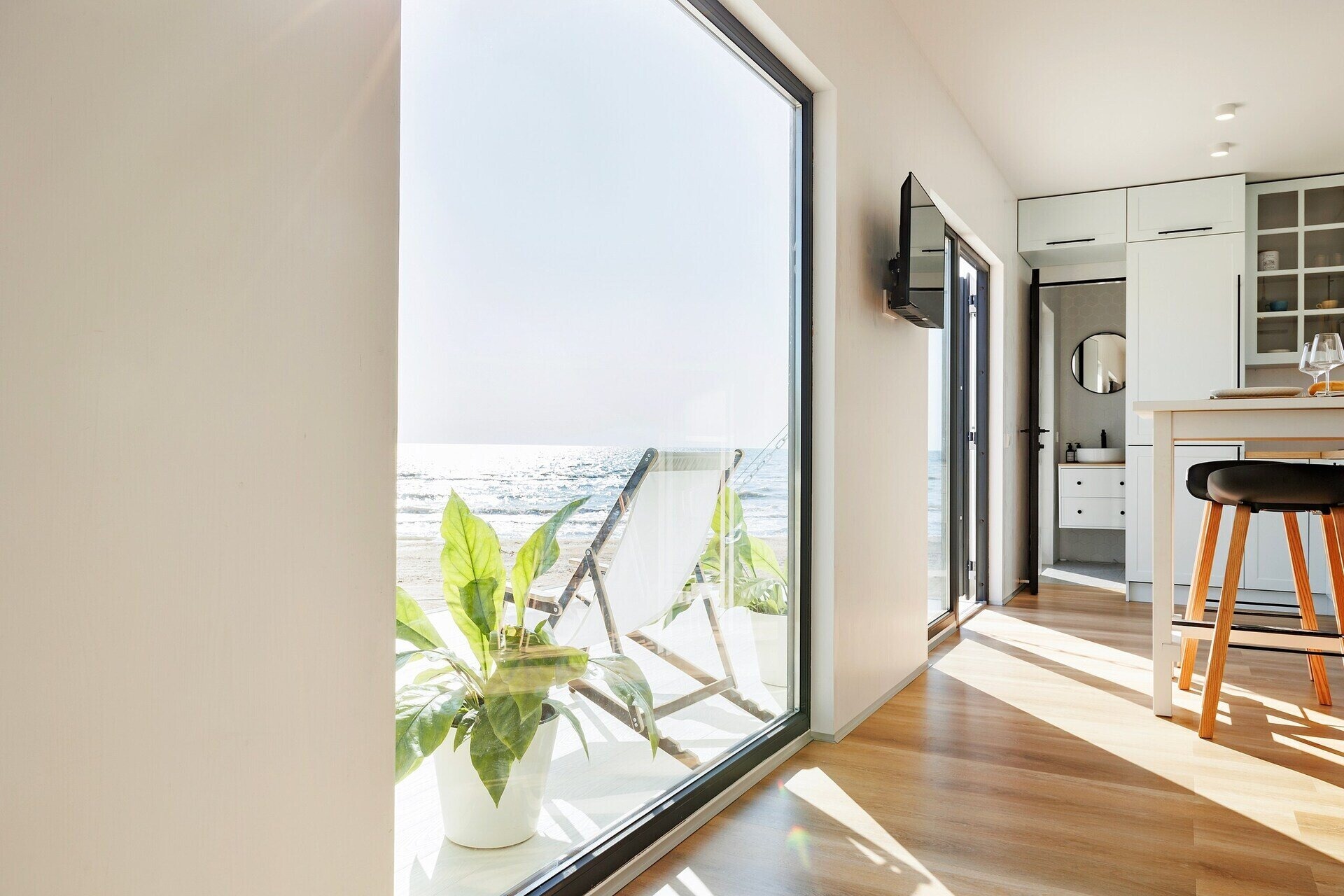 ilyen-szuper-kis-30m2-es-teraszos-haz-alakithato-ki-egyetlen-fem-kontenerbol ilyen-szuper-kis-30m2-es-teraszos-haz-alakithato-ki-egyetlen-fem-kontenerbol