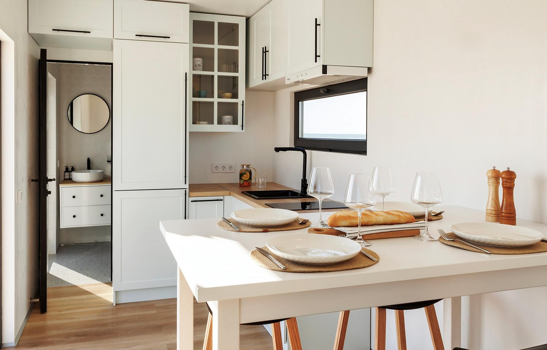 ilyen-szuper-kis-30m2-es-teraszos-haz-alakithato-ki-egyetlen-fem-kontenerbol ilyen-szuper-kis-30m2-es-teraszos-haz-alakithato-ki-egyetlen-fem-kontenerbol