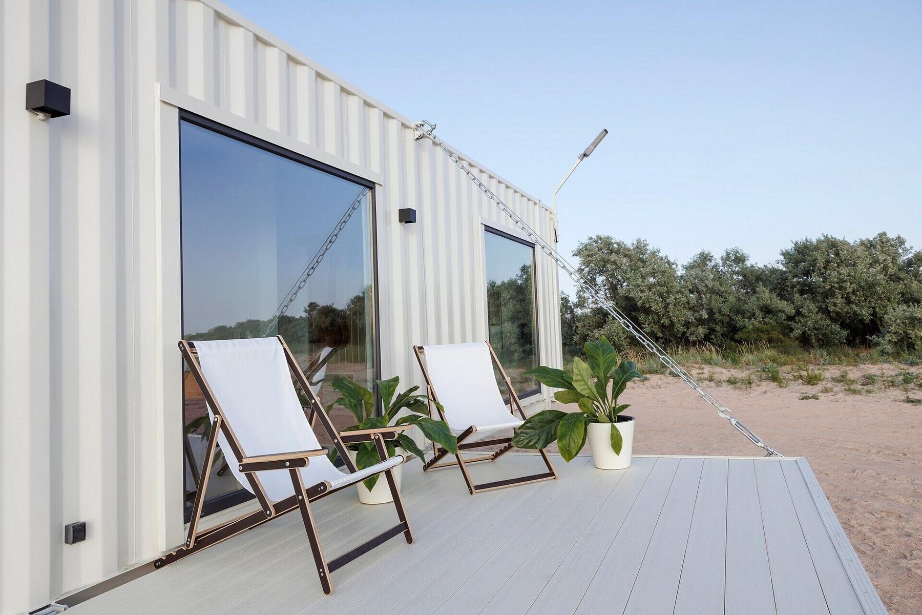 ilyen-szuper-kis-30m2-es-teraszos-haz-alakithato-ki-egyetlen-fem-kontenerbol ilyen-szuper-kis-30m2-es-teraszos-haz-alakithato-ki-egyetlen-fem-kontenerbol