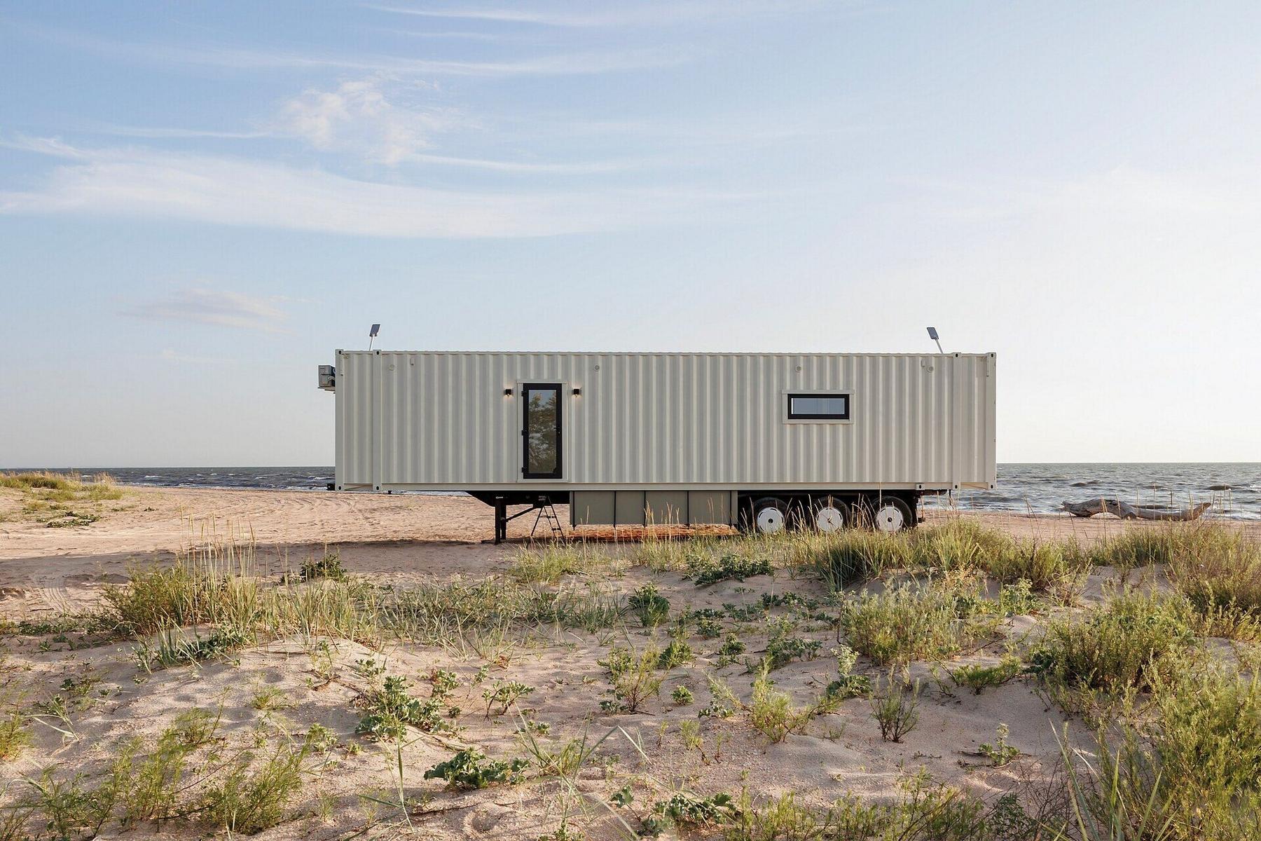 ilyen-szuper-kis-30m2-es-teraszos-haz-alakithato-ki-egyetlen-fem-kontenerbol ilyen-szuper-kis-30m2-es-teraszos-haz-alakithato-ki-egyetlen-fem-kontenerbol