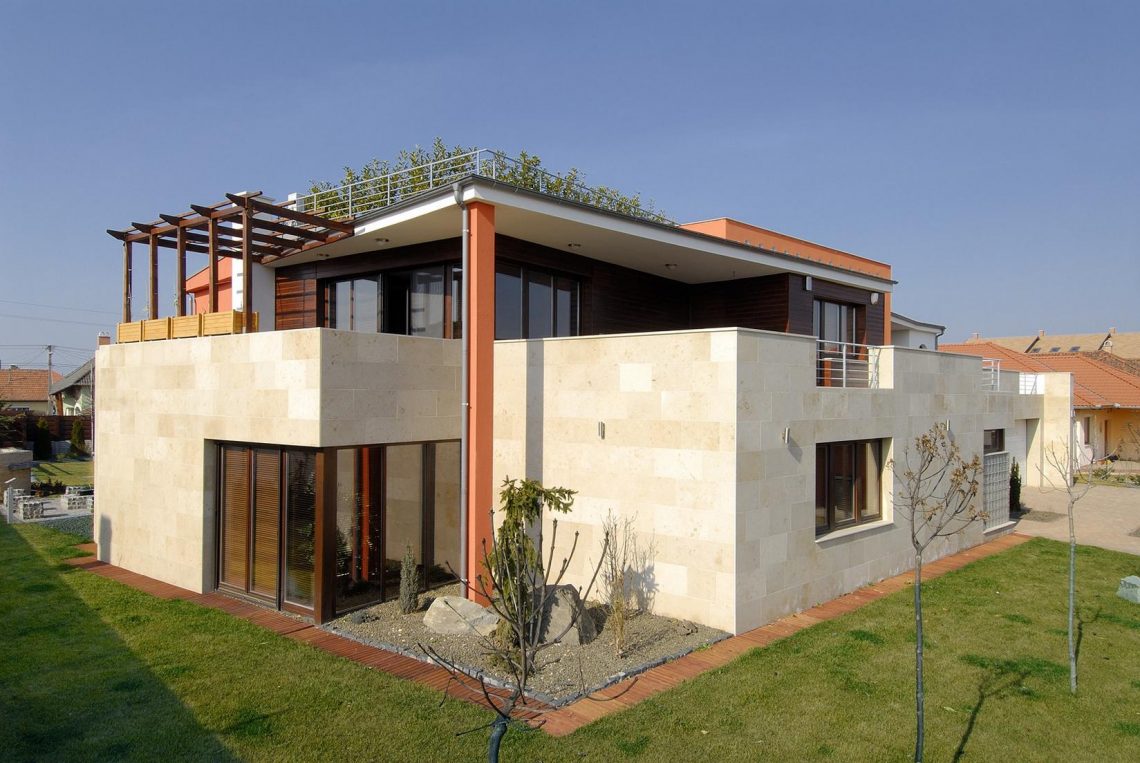 Természetes elegancia otthona falain: homlokzatburkolat Jura mészkőből