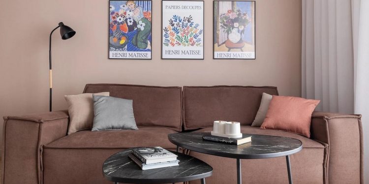 Költségbarát dekoráció és berendezés: diáklánynak berendezett 34 m²-es lakás