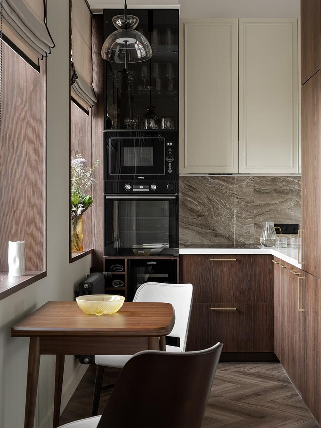 Középkorú nő otthona minőségi felújítás után, szép, ízléses részletekkel Középkorú nő otthona minőségi felújítás után, szép, ízléses részletekkel