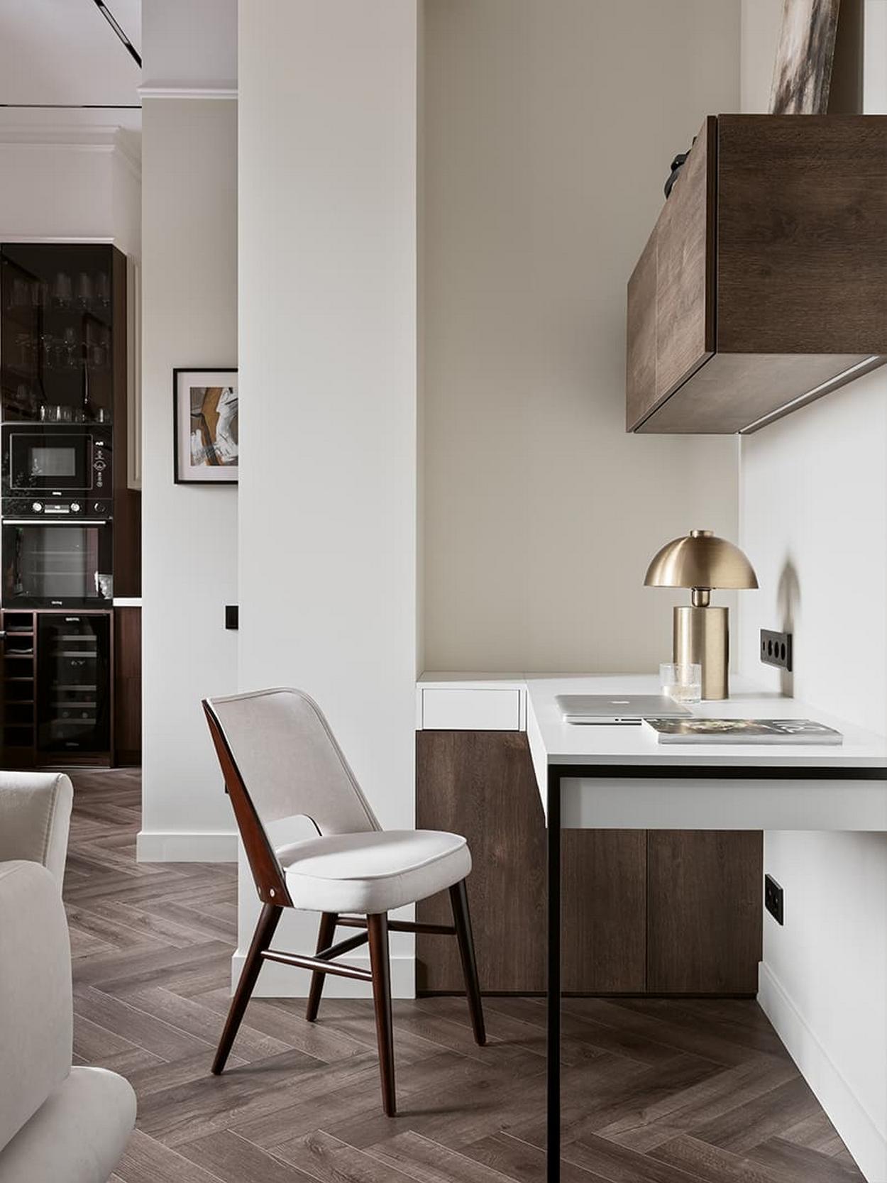 Középkorú nő otthona minőségi felújítás után, szép, ízléses részletekkel Középkorú nő otthona minőségi felújítás után, szép, ízléses részletekkel