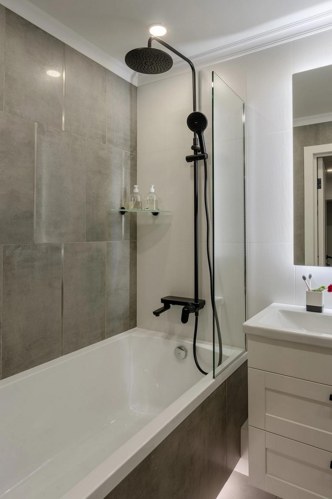 Megújult a családi fészek: szülei lakását újította fel a férfi, átalakításokkal - 52 m²