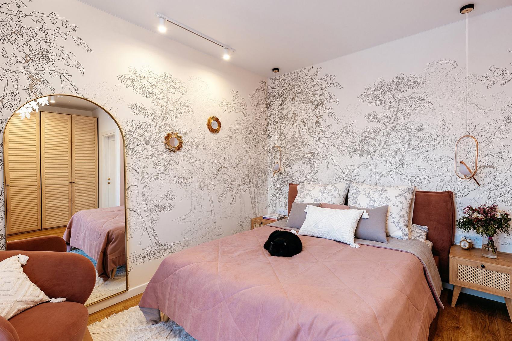 Mint egy nyári kert: család otthona zöld oázis hangulattal 82m2-en