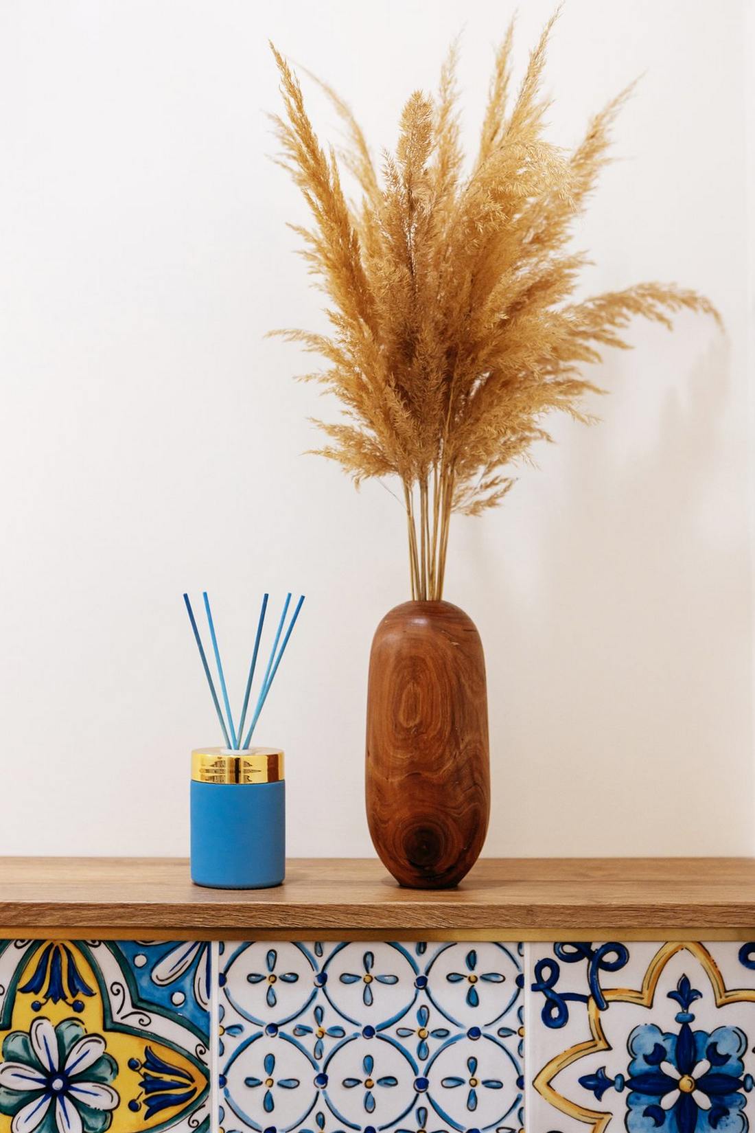 Mint egy nyári kert: család otthona zöld oázis hangulattal 82m2-en